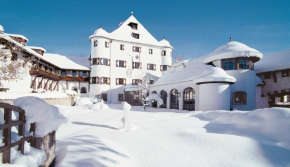 Отель Hotel Schloss Rosenegg, Фибербрун